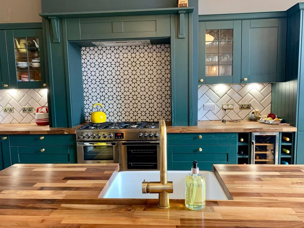 Green Style Shaker Kitchen